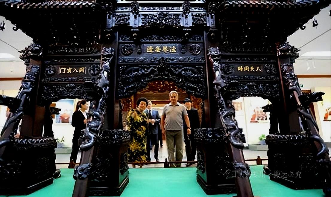 美防长也看了中国阅兵:不寻求冲突美防长也看了中国阅兵，不寻求冲突——中美军事关系的深度解读